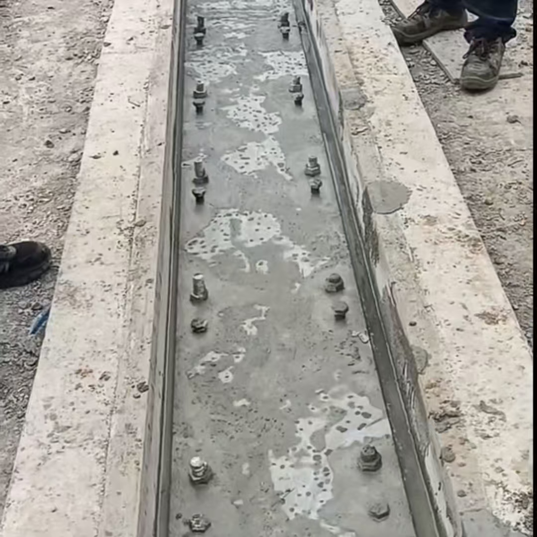 永福港口码头起重机龙门吊重型机械设备稳固用早强快凝轨道胶泥